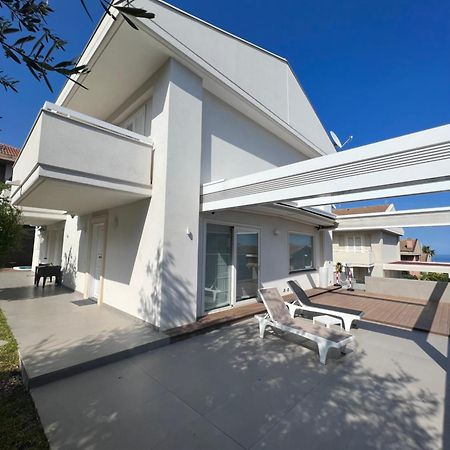 White House Villa Aci Catena Екстериор снимка