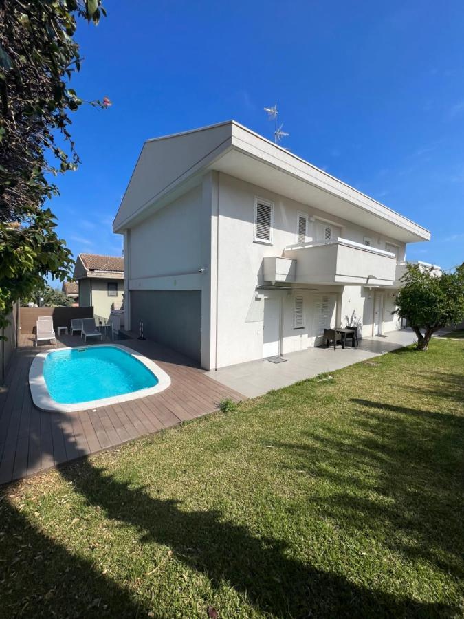 White House Villa Aci Catena Екстериор снимка